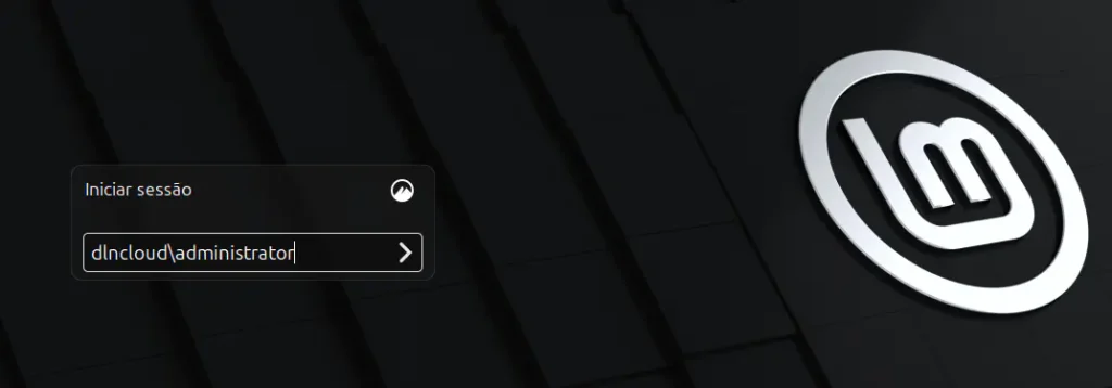 Tela de login da máquina cliente linux mint com o nome da conta de usuário do AD digitado.