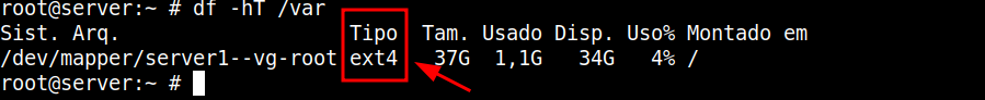 comando df executado para identificar o sistema de arquivos usado no ponto de montagem. É um passo essencial para configurar samba active directory no debian.